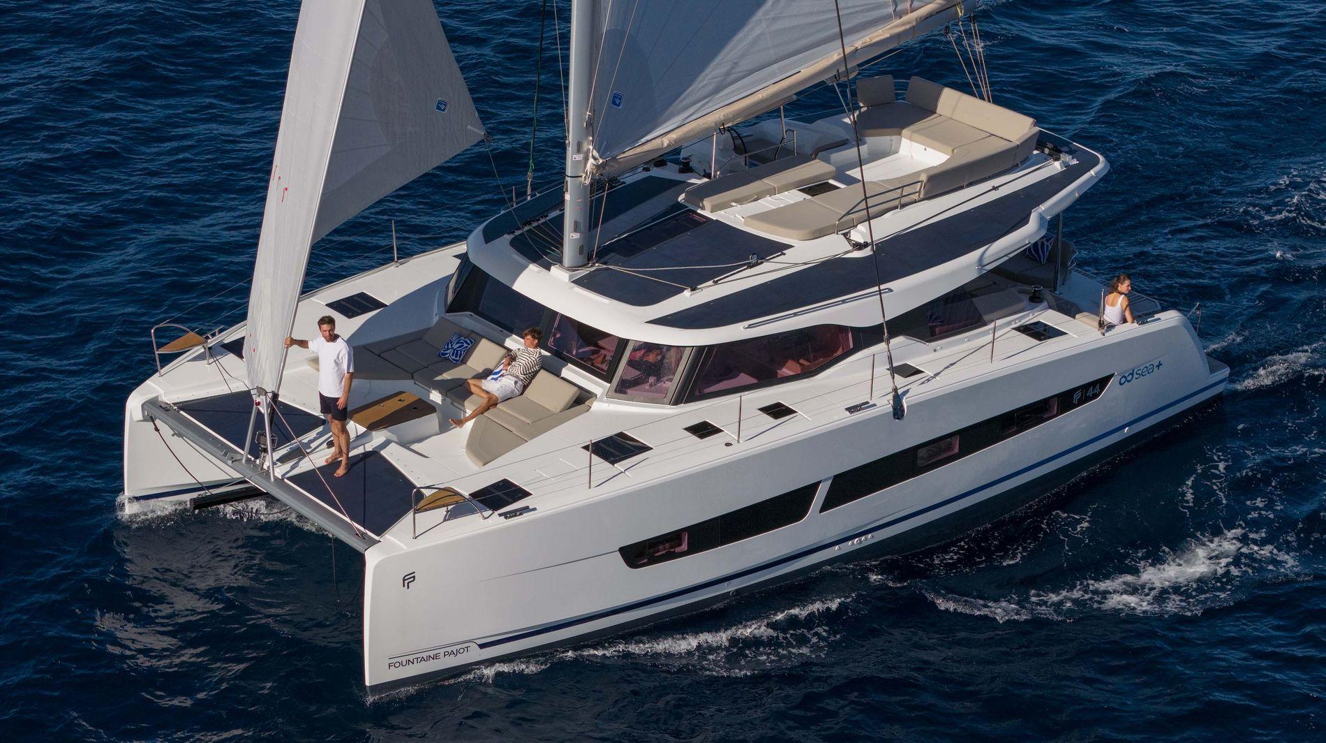 Fountaine Pajot 44