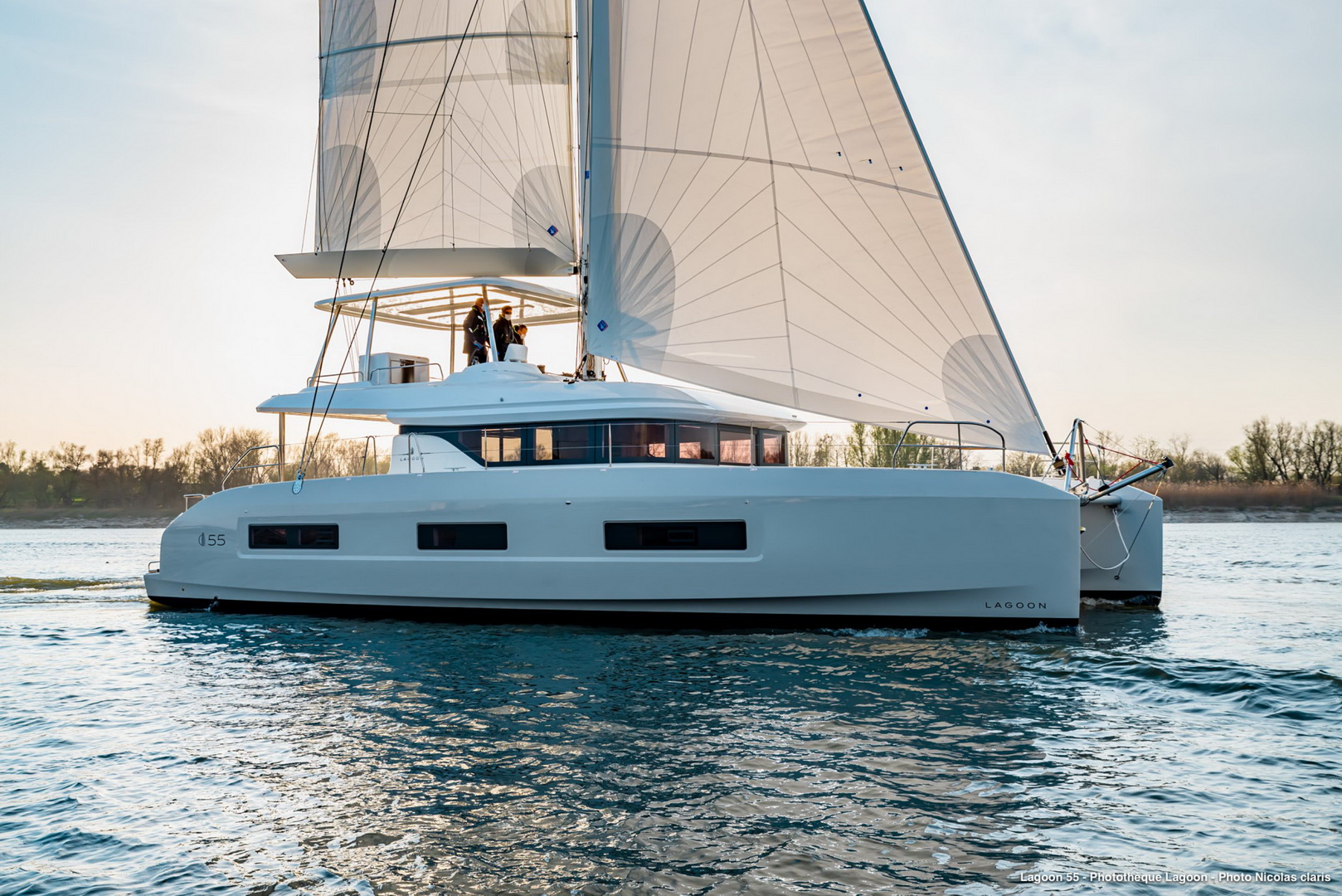 lagoon 55 yacht